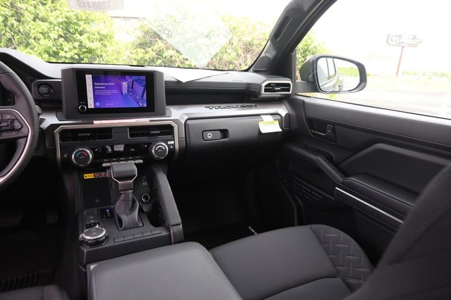 Toyota Tacoma 4WD Vehicle Image 38