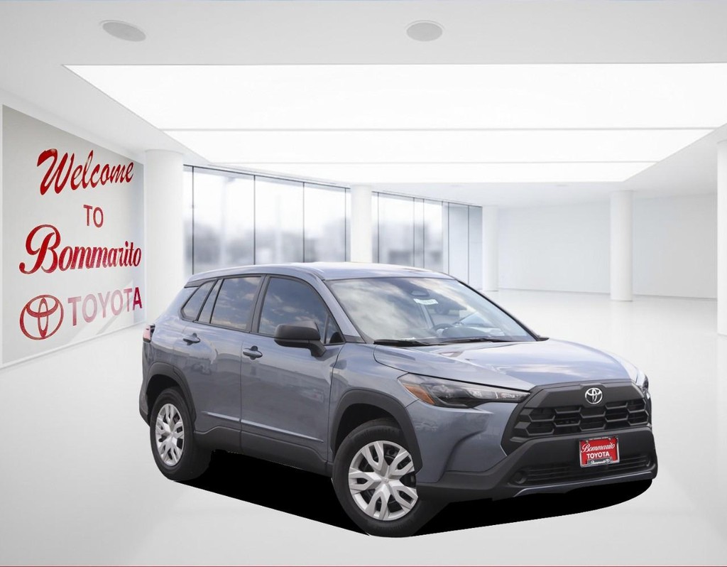 Toyota Corolla Cross Vehicle Full-screen Gallery Image 2