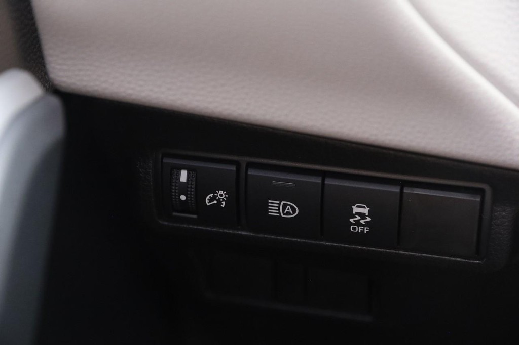 Toyota Corolla Cross Vehicle Full-screen Gallery Image 19