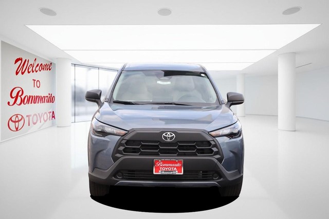 Toyota Corolla Cross Vehicle Image 04