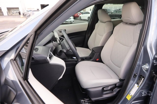 Toyota Corolla Cross Vehicle Image 08