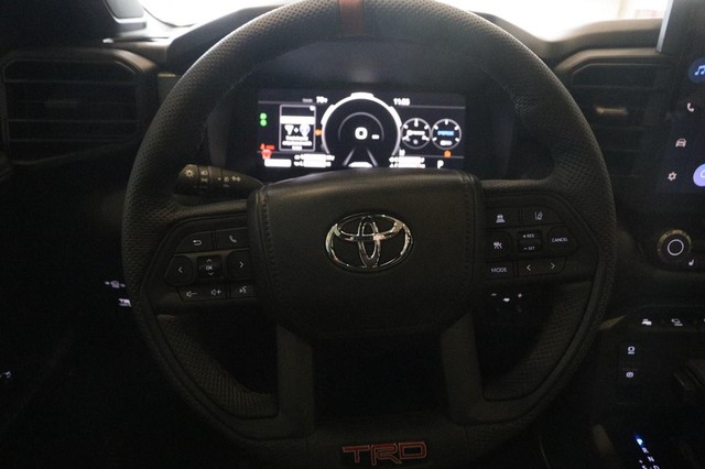 Toyota Sequoia Vehicle Image 14