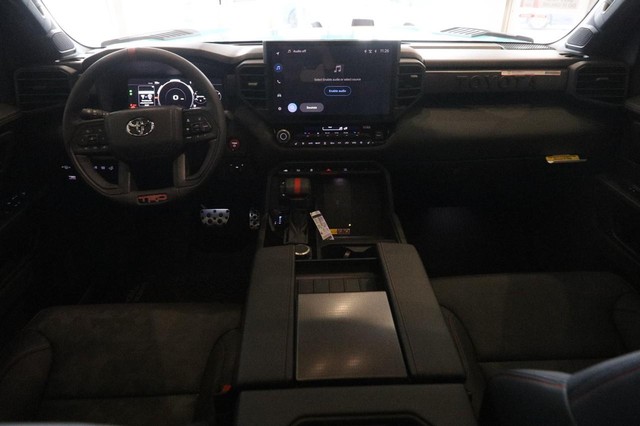 Toyota Sequoia Vehicle Image 23