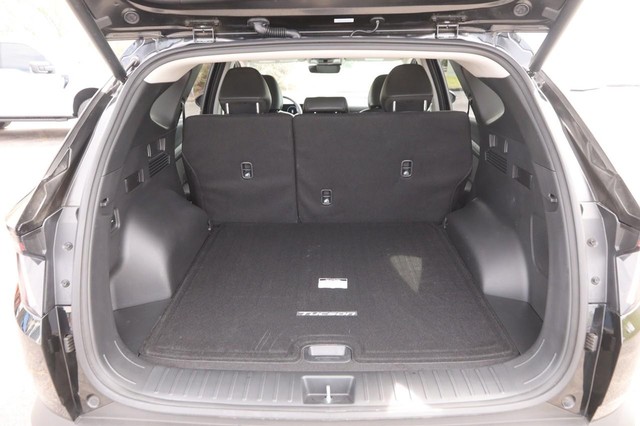Hyundai Tucson Hybrid Vehicle Image 07