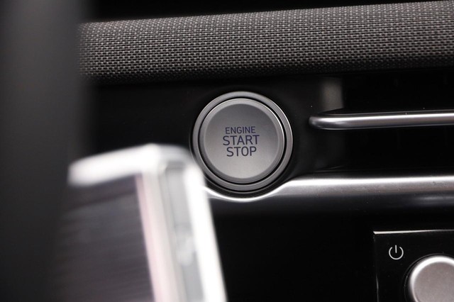 Hyundai Tucson Hybrid Vehicle Image 16