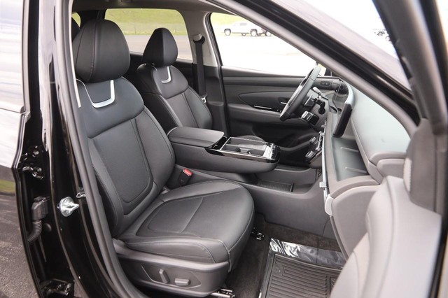 Hyundai Tucson Hybrid Vehicle Image 28