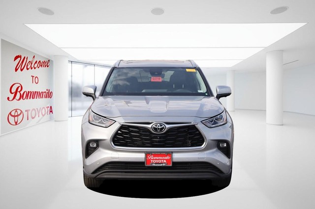 Toyota Highlander Vehicle Image 04
