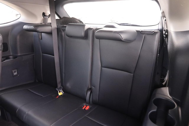 Toyota Highlander Vehicle Image 12