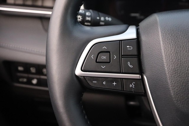 Toyota Highlander Vehicle Image 14