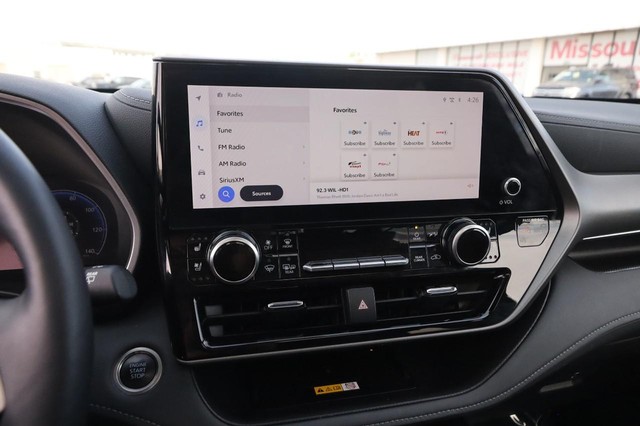 Toyota Highlander Vehicle Image 18