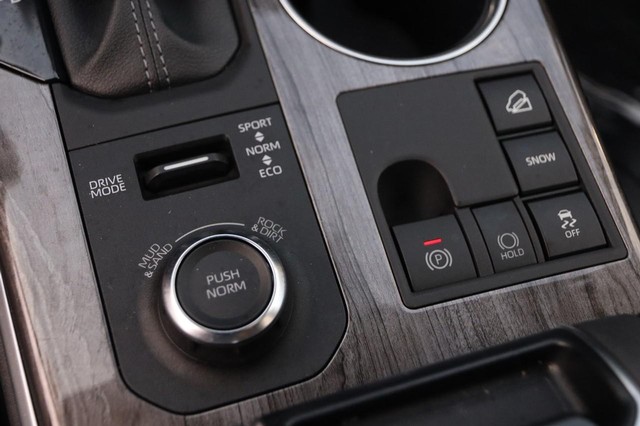 Toyota Highlander Vehicle Image 22