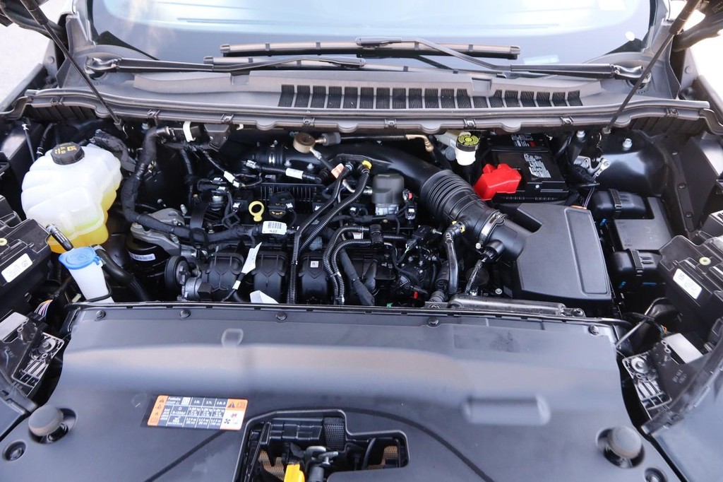 Ford Edge Vehicle Full-screen Gallery Image 28