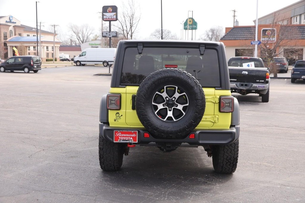 Jeep Wrangler Vehicle Full-screen Gallery Image 6