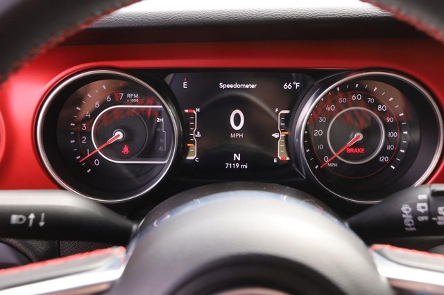 Jeep Wrangler Vehicle Image 16