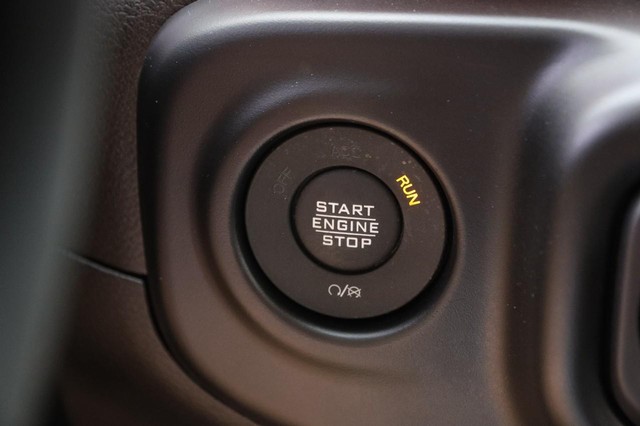 Jeep Wrangler Vehicle Image 17