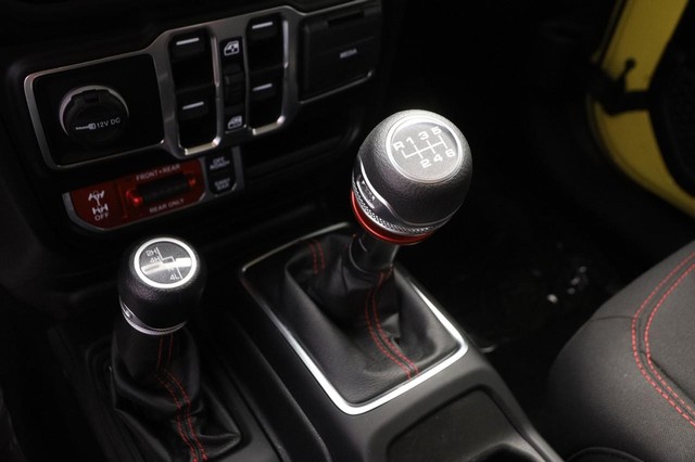 Jeep Wrangler Vehicle Image 23