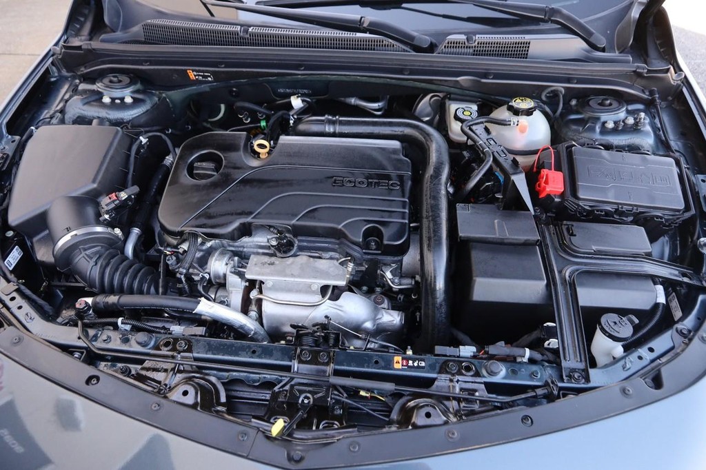 Chevrolet Malibu Vehicle Full-screen Gallery Image 26