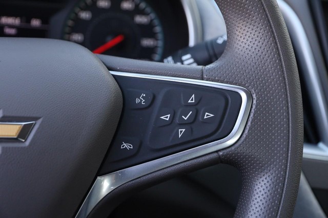 Chevrolet Malibu Vehicle Image 12