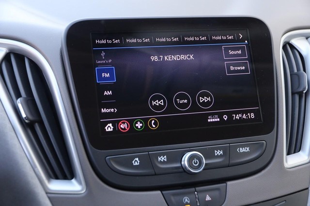 Chevrolet Malibu Vehicle Image 16