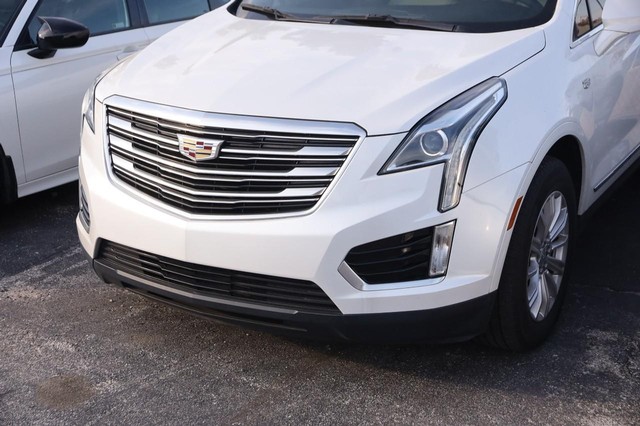 Cadillac XT5 Vehicle Image 05