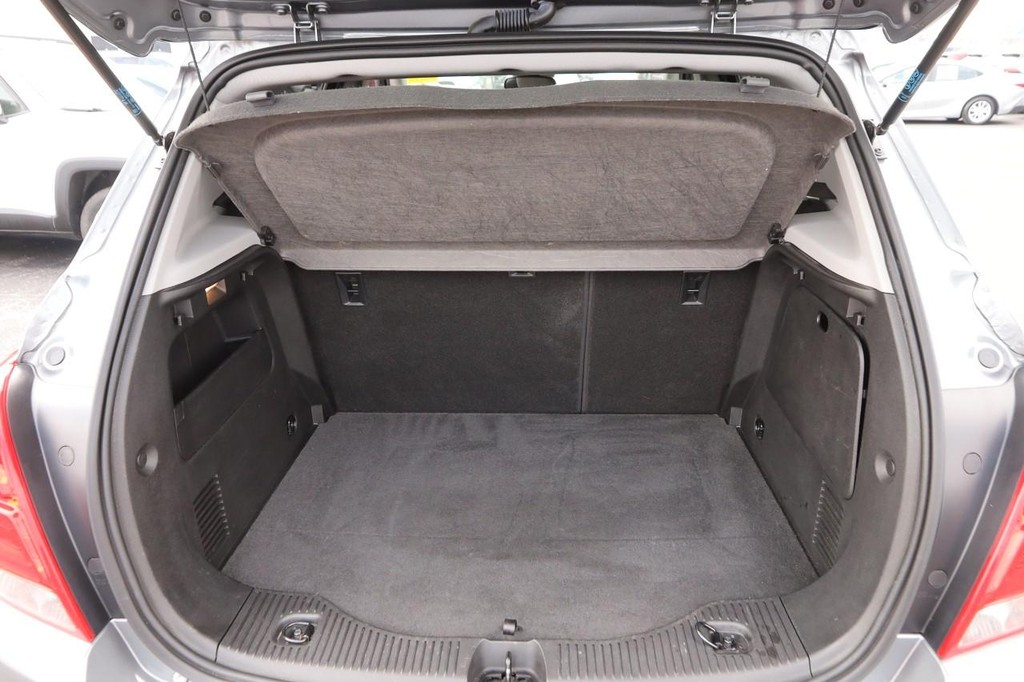 Chevrolet Trax Vehicle Full-screen Gallery Image 07