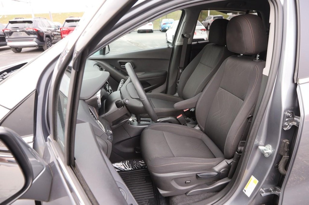 Chevrolet Trax Vehicle Full-screen Gallery Image 08