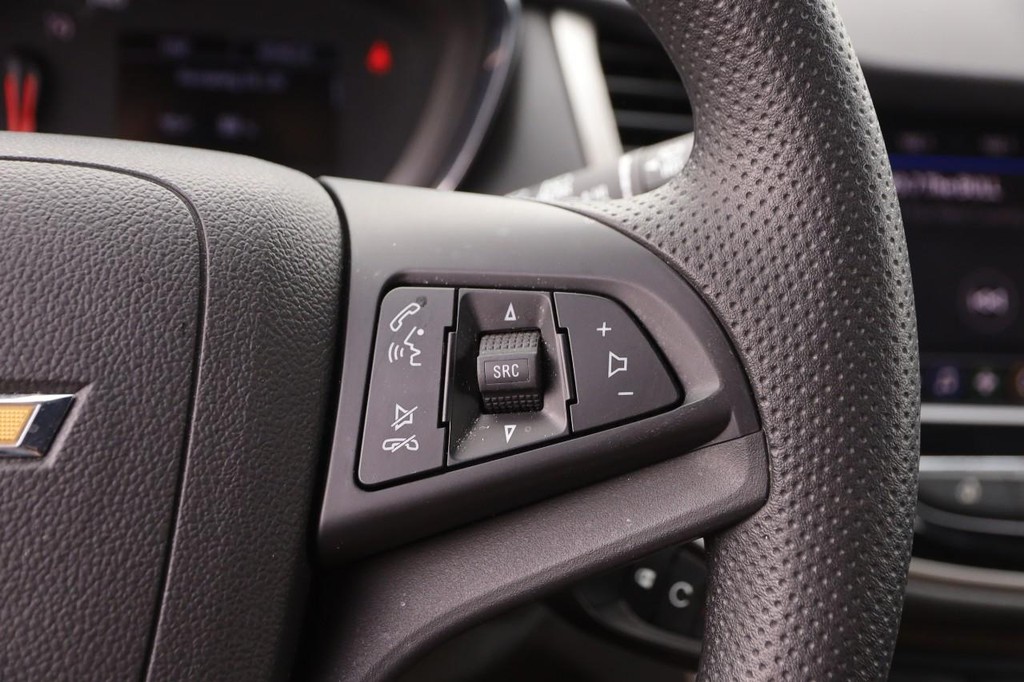 Chevrolet Trax Vehicle Full-screen Gallery Image 12