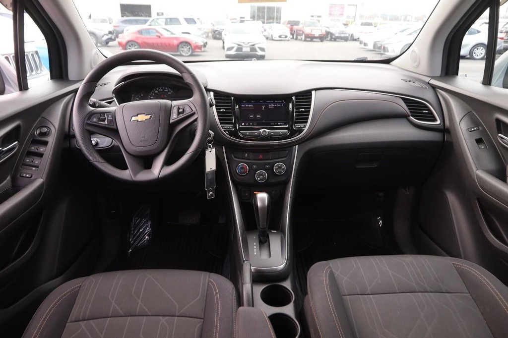 Chevrolet Trax Vehicle Full-screen Gallery Image 18