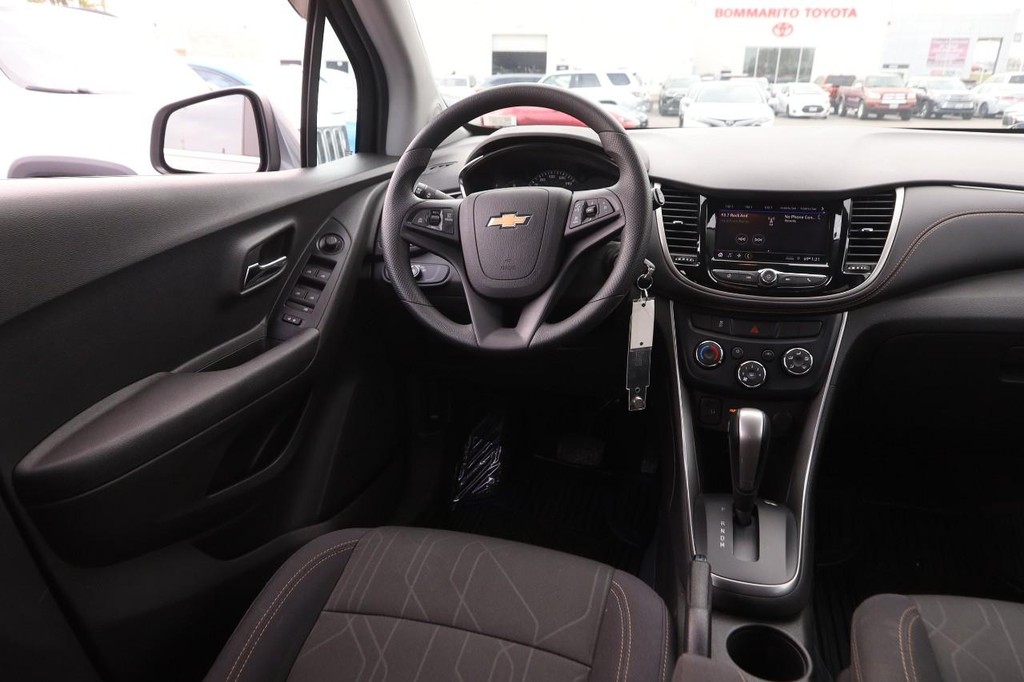 Chevrolet Trax Vehicle Full-screen Gallery Image 19