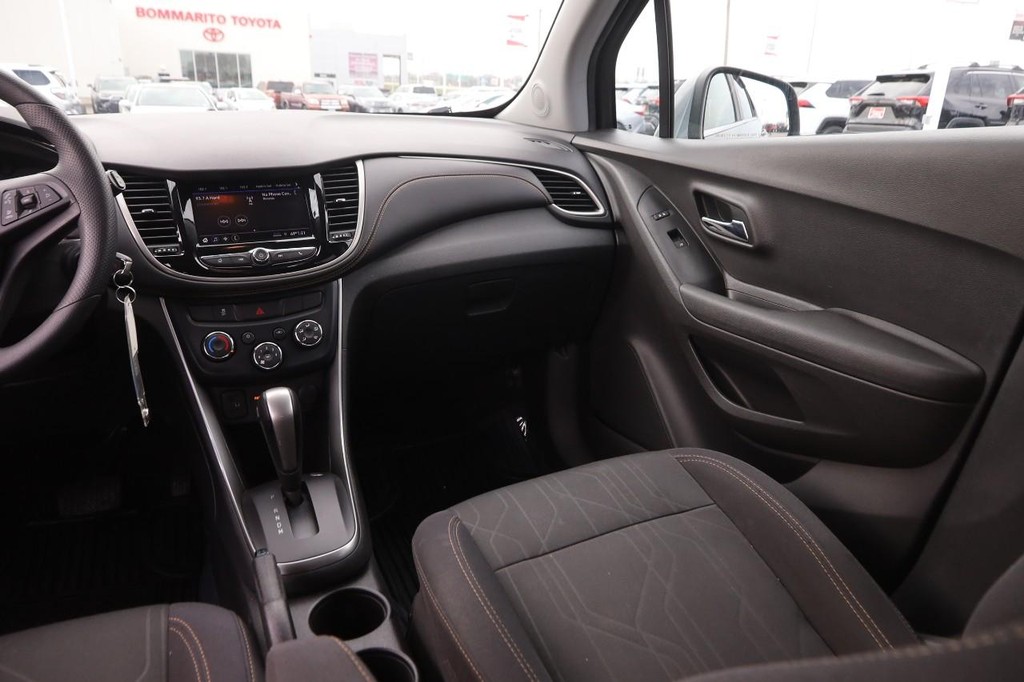 Chevrolet Trax Vehicle Full-screen Gallery Image 22