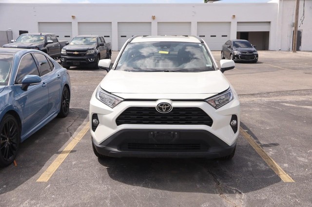 Toyota RAV4 Vehicle Image 03