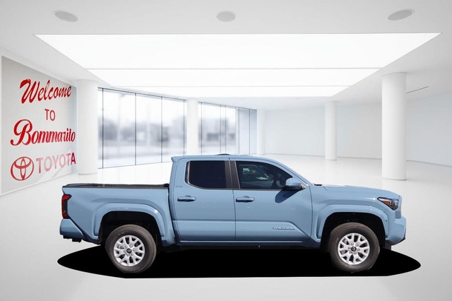 Toyota Tacoma 4WD Vehicle Image 05
