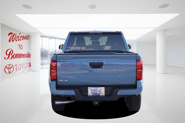 Toyota Tacoma 4WD Vehicle Image 06