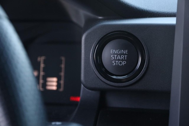 Toyota Tacoma 4WD Vehicle Image 14