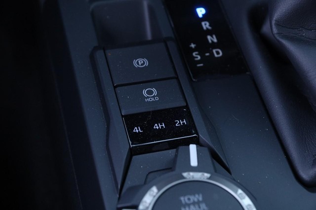 Toyota Tacoma 4WD Vehicle Image 20