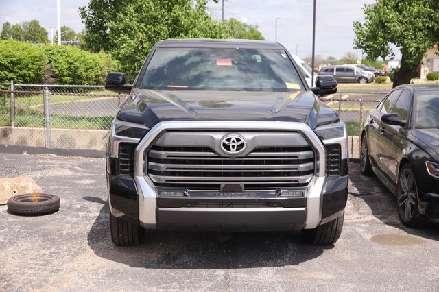 Toyota Tundra 4WD Vehicle Image 03