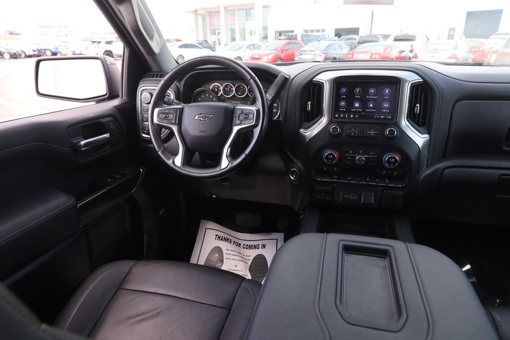 Chevrolet Silverado 1500 LTD Vehicle Full-screen Gallery Image 21