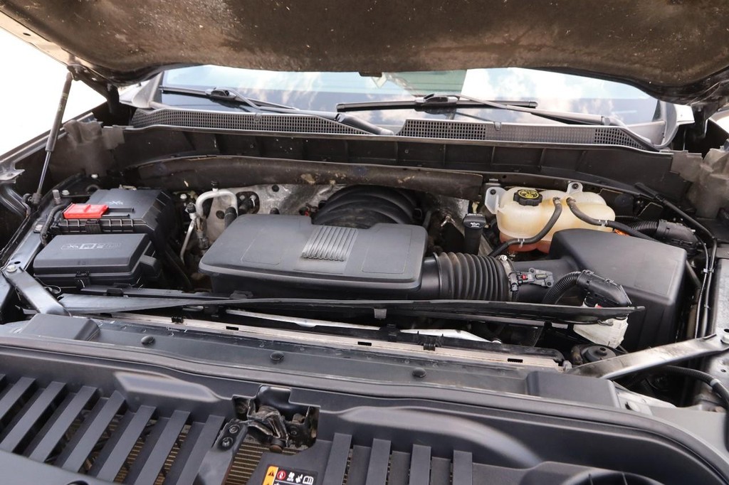 Chevrolet Silverado 1500 LTD Vehicle Full-screen Gallery Image 26