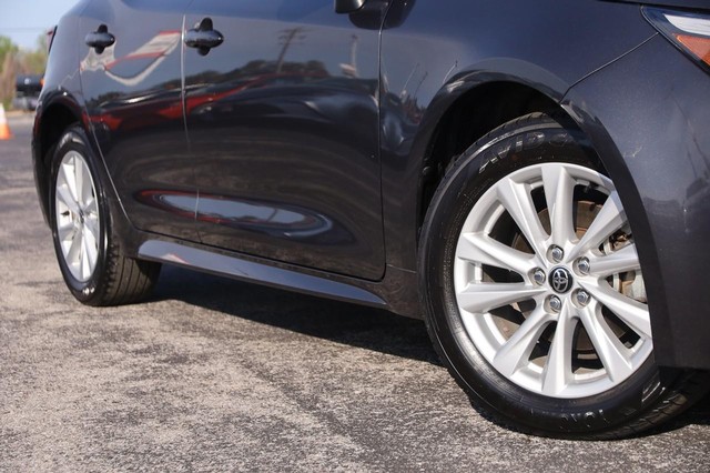 Toyota Corolla Hatchback Vehicle Image 03