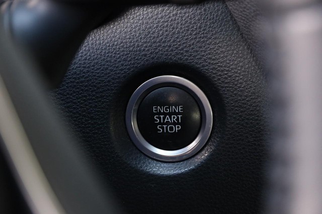 Toyota Corolla Hatchback Vehicle Image 14