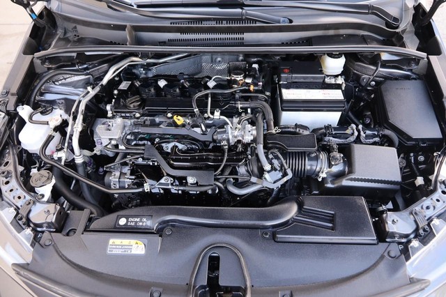 Toyota Corolla Hatchback Vehicle Image 26