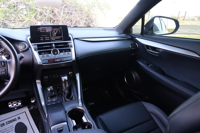 Lexus NX Vehicle Image 25