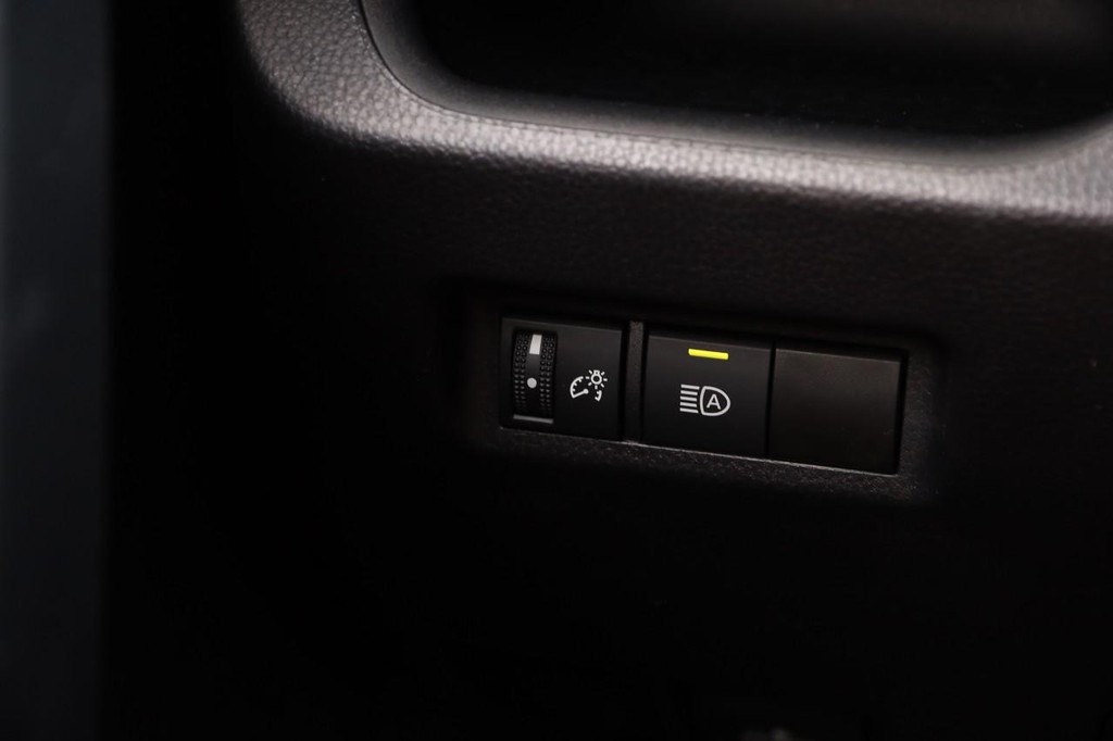 Toyota RAV4 Vehicle Full-screen Gallery Image 18