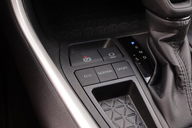 Toyota RAV4 Vehicle Image 17