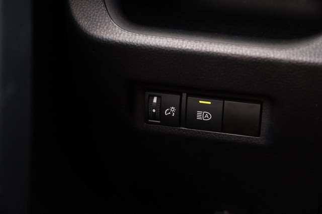 Toyota RAV4 Vehicle Image 18
