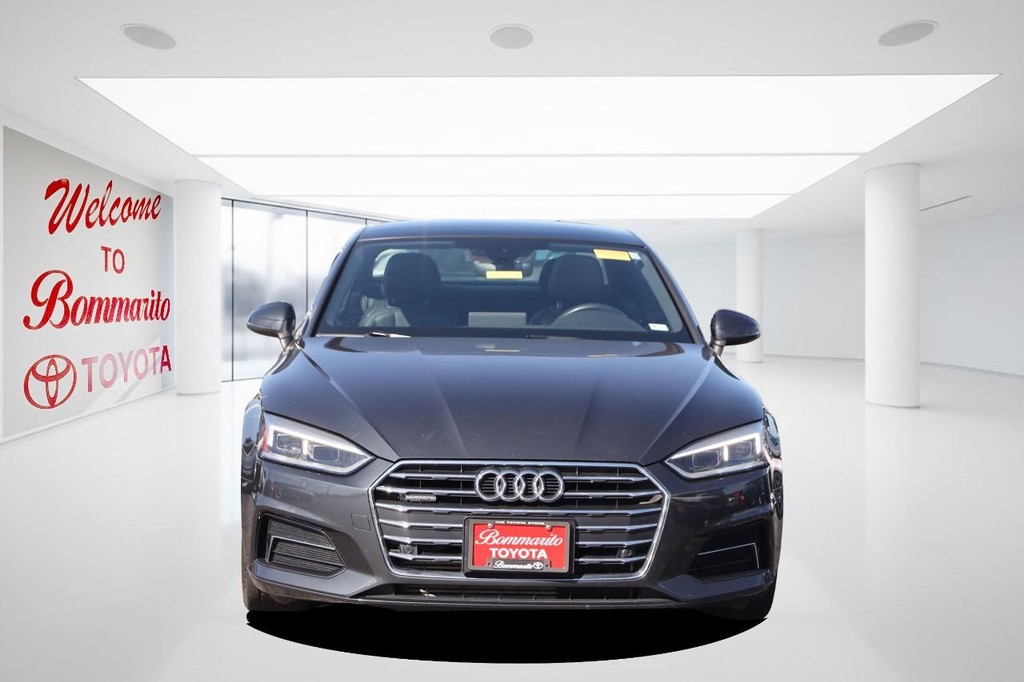 Audi A5 Coupe Vehicle Full-screen Gallery Image 04