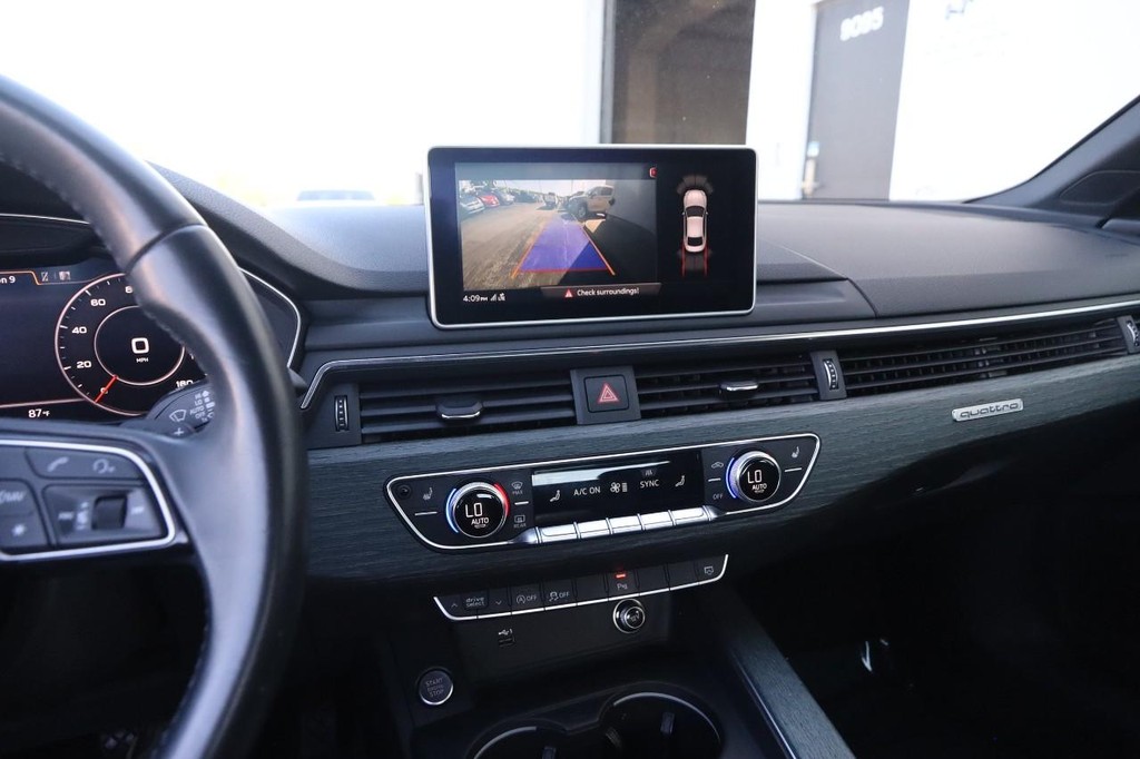 Audi A5 Coupe Vehicle Full-screen Gallery Image 19