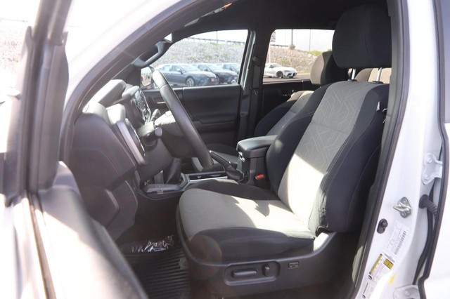 Toyota Tacoma 4WD Vehicle Image 08