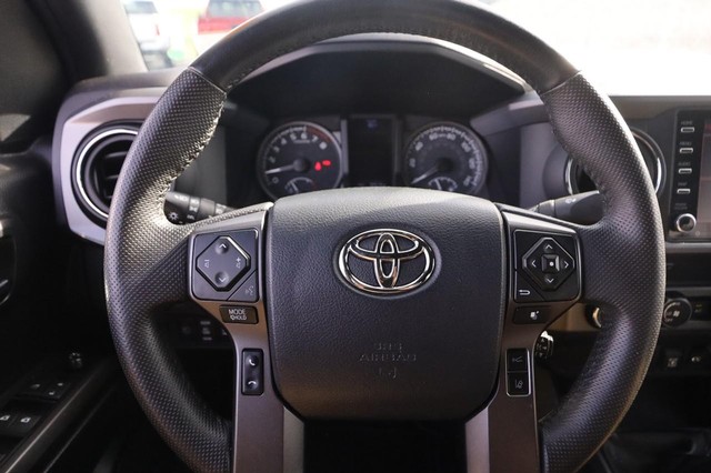 Toyota Tacoma 4WD Vehicle Image 10
