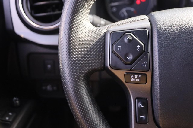 Toyota Tacoma 4WD Vehicle Image 11